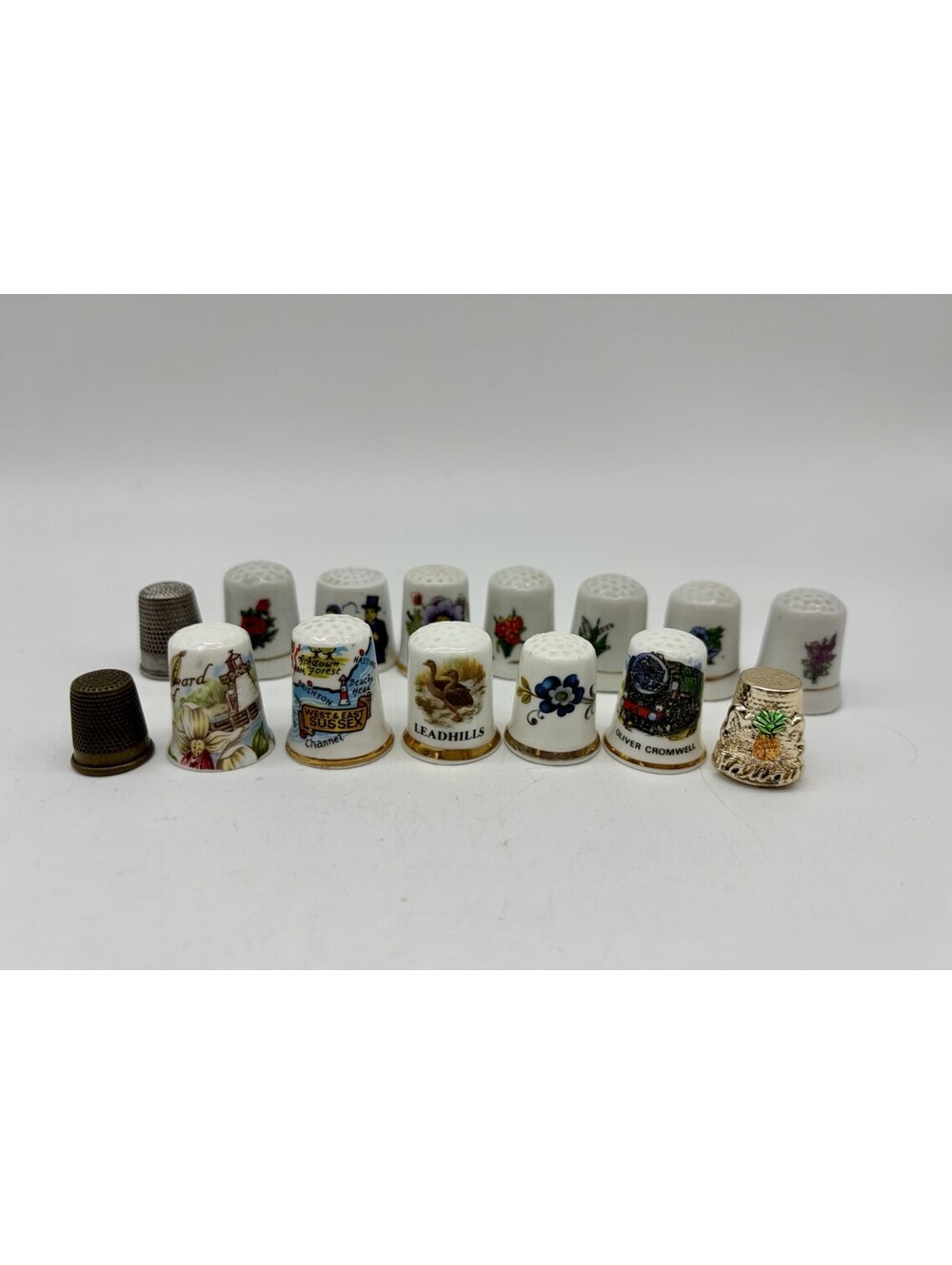Vintage Thimbles Lot Of 15 Various Collectible Floral Hawaii England Metal PEI +